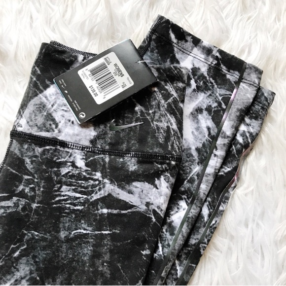 Nike Pants - ✨NEW✨Nike marble leggings